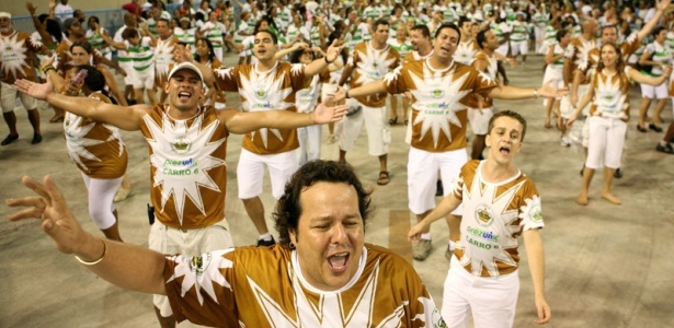 Integrantes da Imperatriz Leopoldinense ensaiam coreografias na Marqus de Sapuca, no Rio de Janeiro (23/01/10)